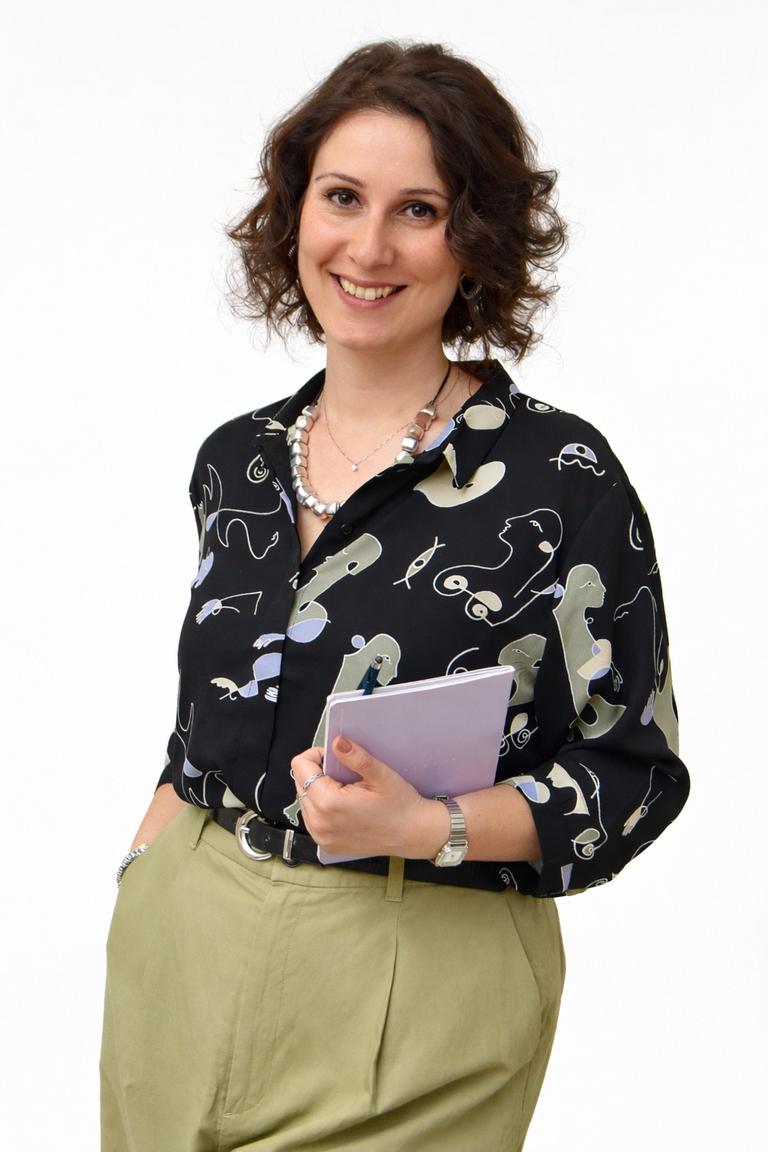 Dott.ssa Ilaria La Tegola, psicologa e psicoterapeuta a Milano nel suo studio